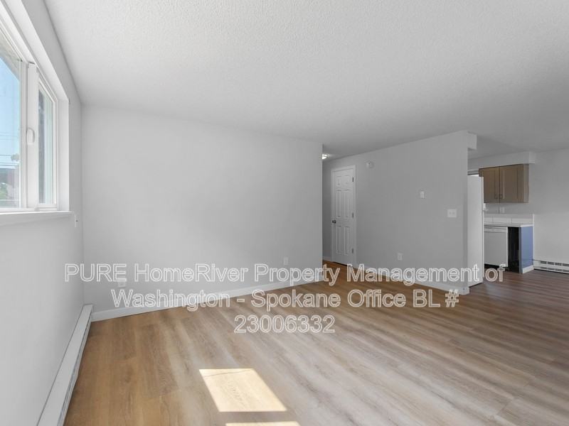 2411 N Cincinnati St #2413 - Photo 3 of 21