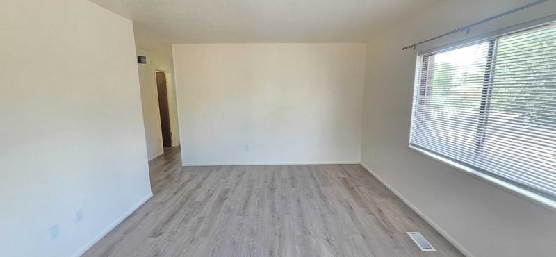 445 En - Photo 3 of 29