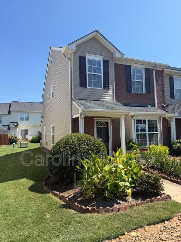 733 Rock Hill Ct - Photo 2 of 27