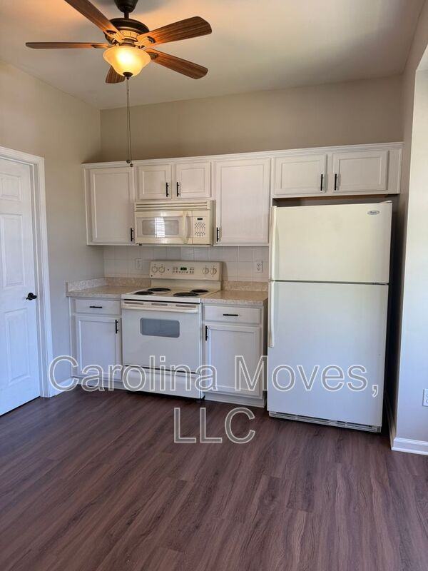 733 Rock Hill Ct - Photo 5 of 27