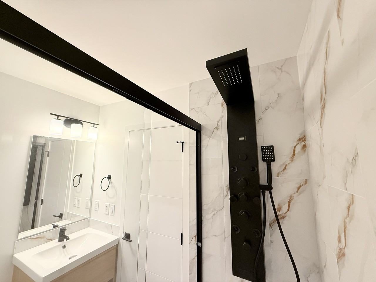 14104 21 Avenue Northwest - Photo 6 of 12