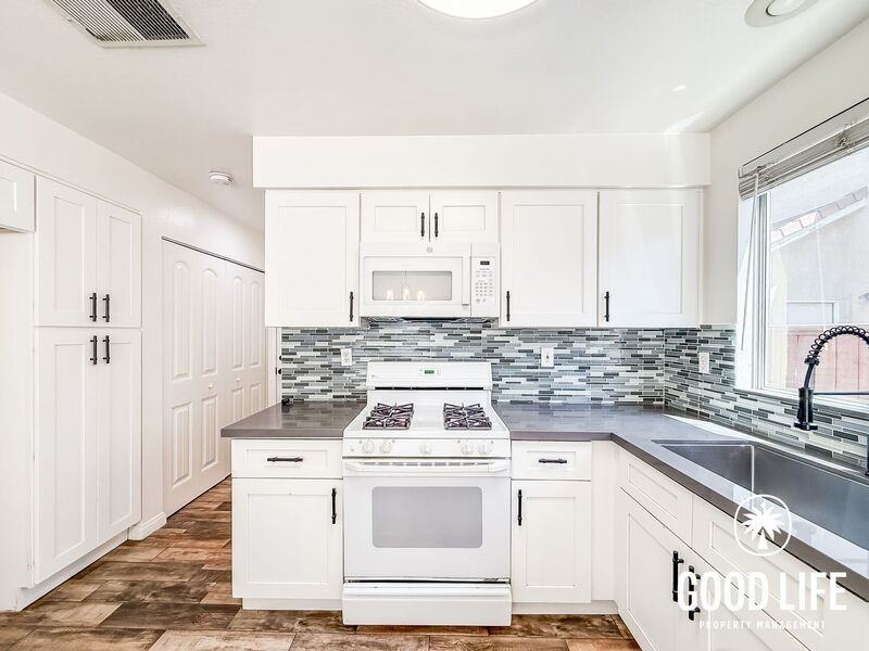 1084 Forester Dr - Photo 6 of 20
