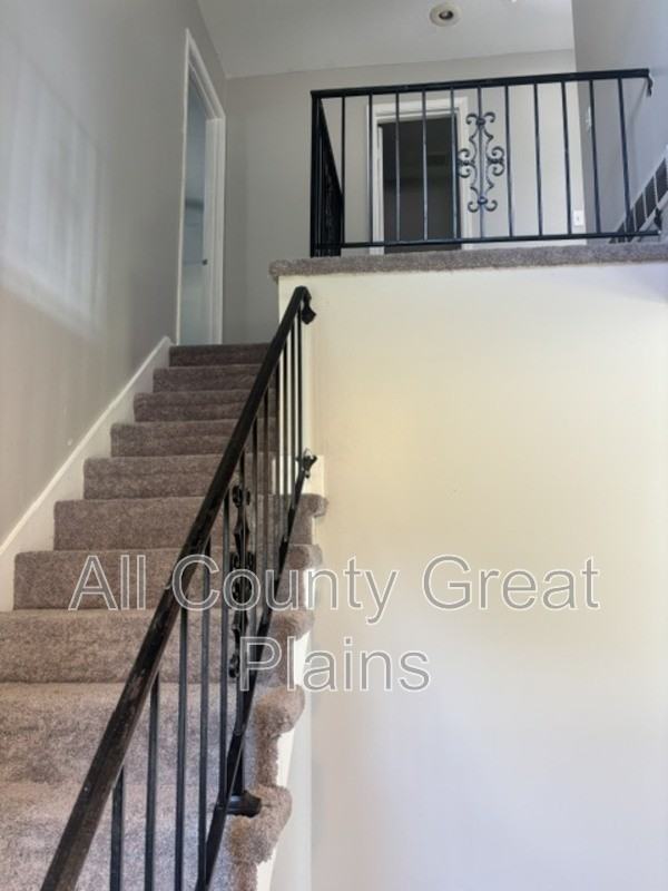 13905 Falkirk Cir - Photo 4 of 8