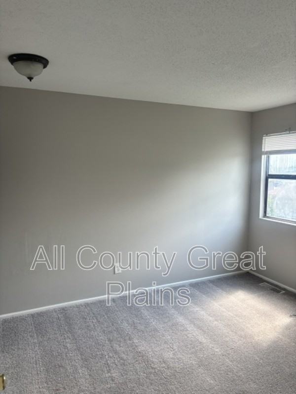 13905 Falkirk Cir - Photo 5 of 8