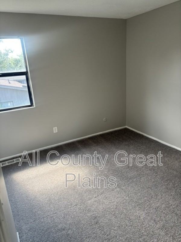 13905 Falkirk Cir - Photo 7 of 8