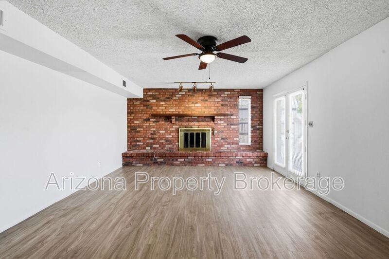 2106 E Evergreen St - Photo 7 of 28