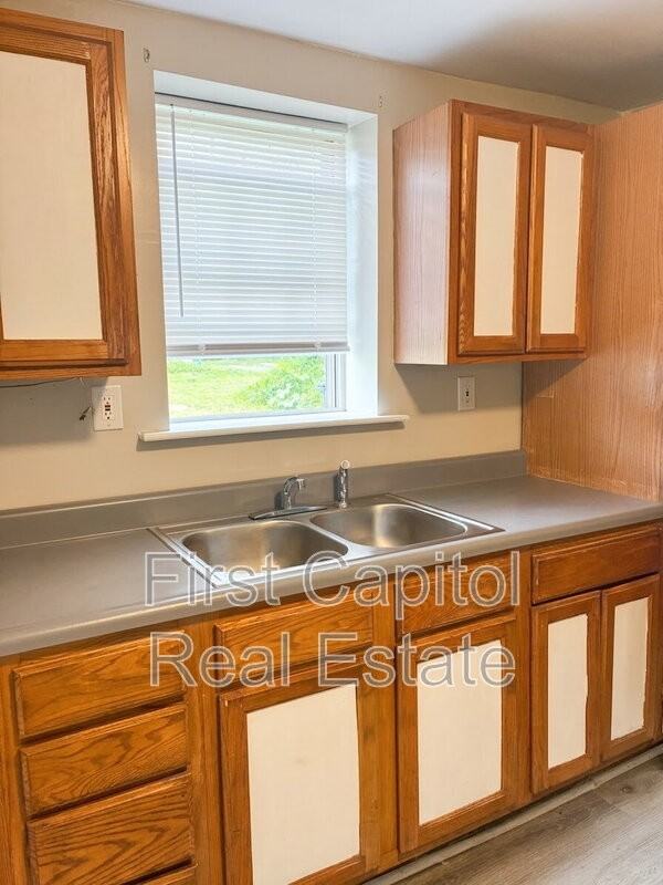 2629 Catherine St - Photo 7 of 15