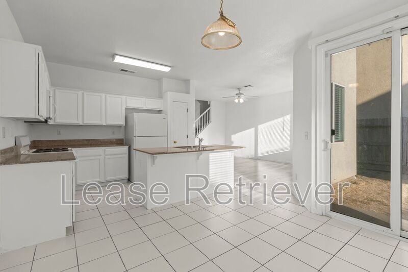 3523 Gold Coast Ct - Photo 3 of 37