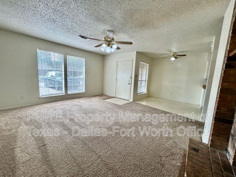 423 Claire Ct - Photo 5 of 21