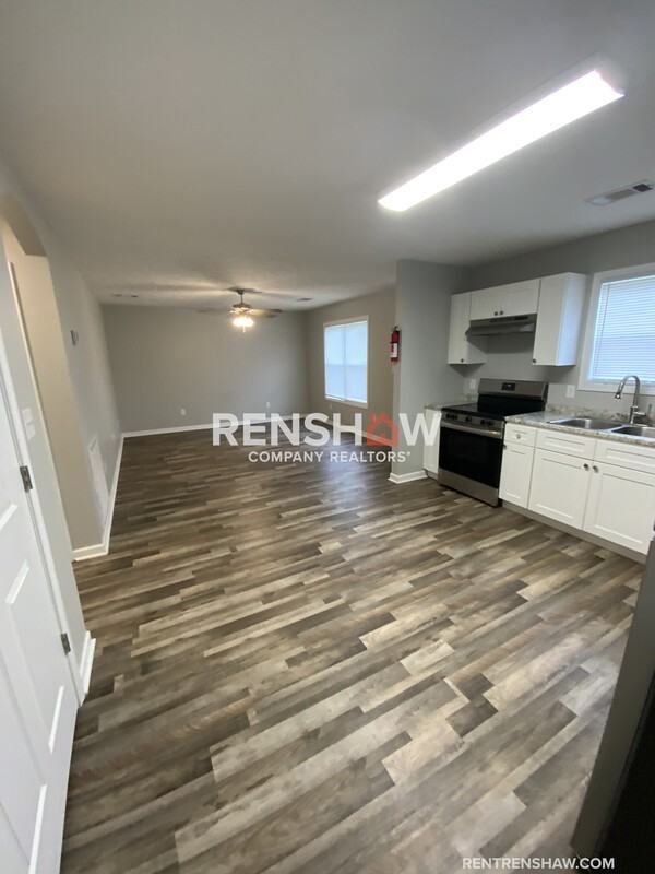 471 Dana Ave - Photo 2 of 9