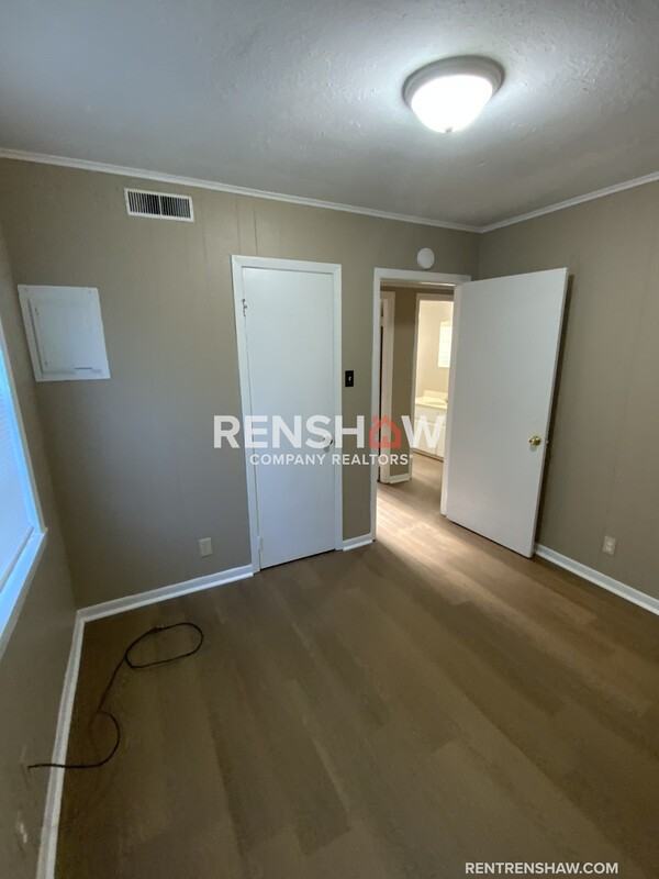 379 Moore St - Photo 6 of 15
