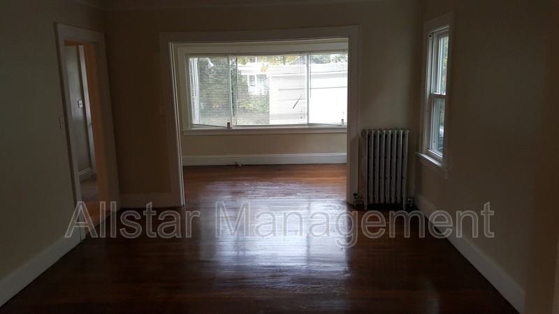 13558 Cedar Rd - Photo 3 of 21