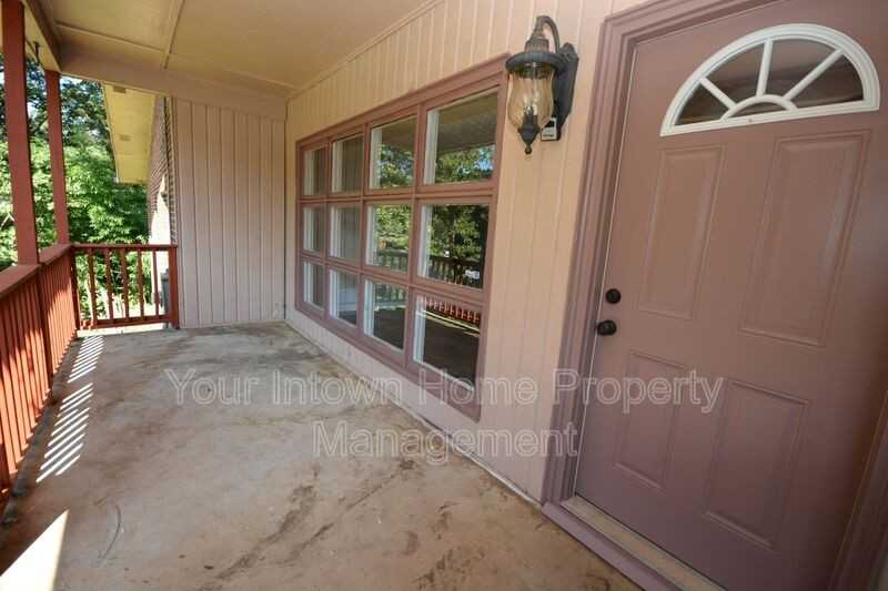 1864 Flintwood Dr Se - Photo 4 of 21