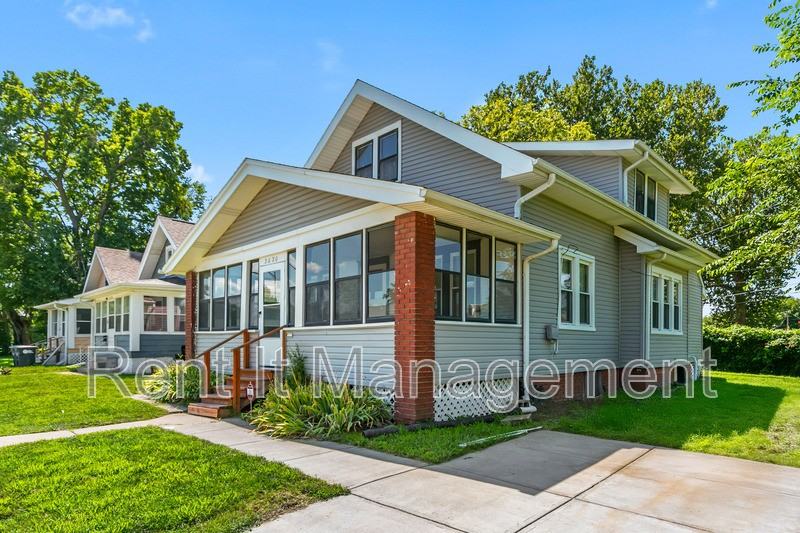 2820 Nave - Photo 2 of 27