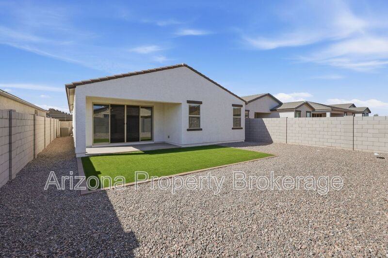 18252 W Avenida Del Sol - Photo 5 of 35