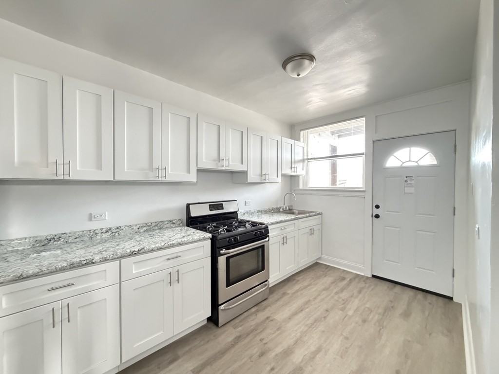 1650 W Morse Ave #3 - Photo 3 of 21