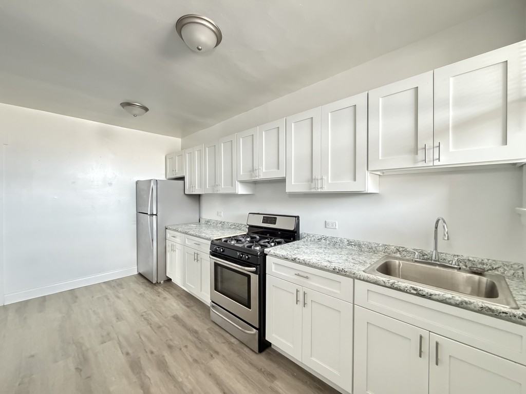 1650 W Morse Ave #3 - Photo 5 of 21
