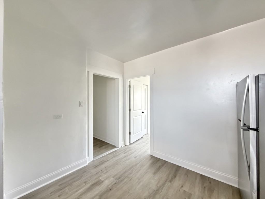 1650 W Morse Ave #3 - Photo 7 of 21