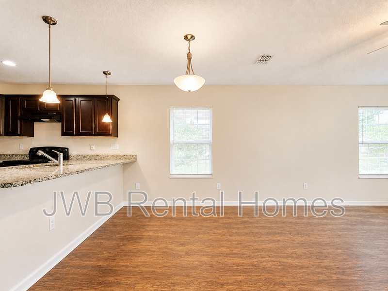 4163 Springwood Rd - Photo 4 of 11