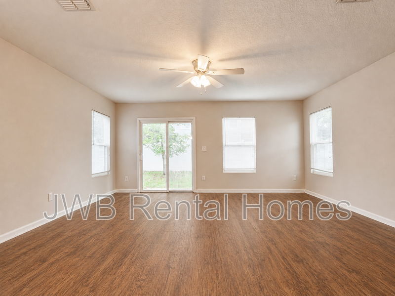 4163 Springwood Rd - Photo 6 of 11