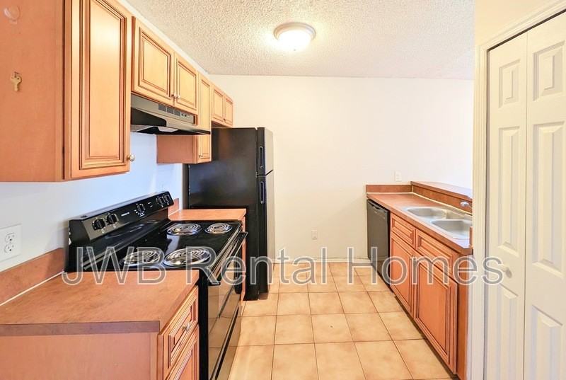 2024 Bay Rd - Photo 2 of 12