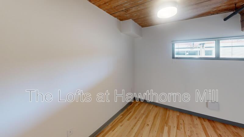1101 Hawthorne Ln #237 - Photo 3 of 8