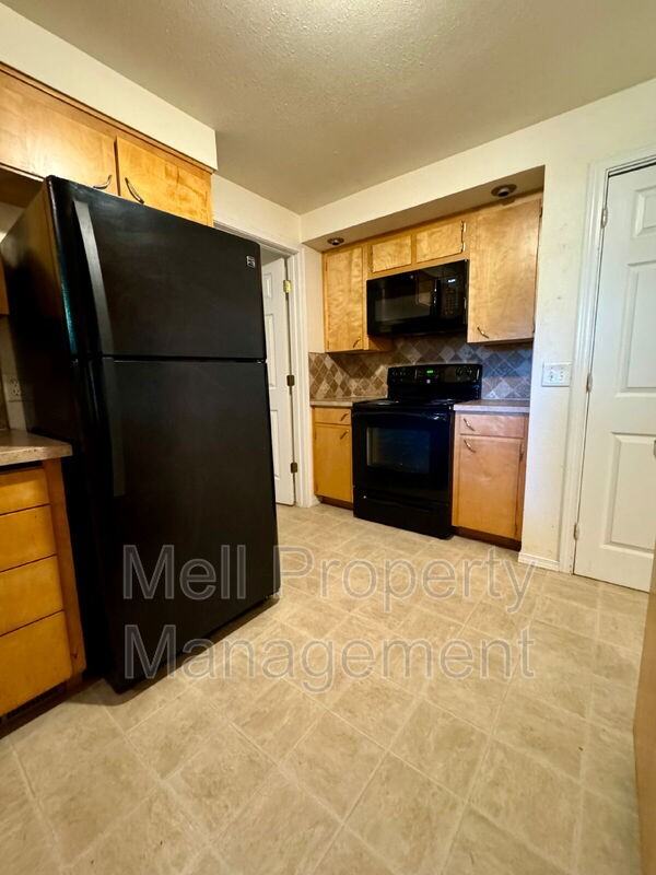 7016 Husky Way Se - Photo 4 of 13