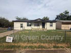 6117 N Main St - Photo 1 of 1