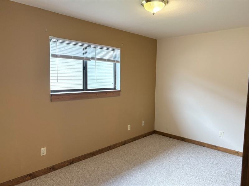 1160 Schabow St - Photo 6 of 10
