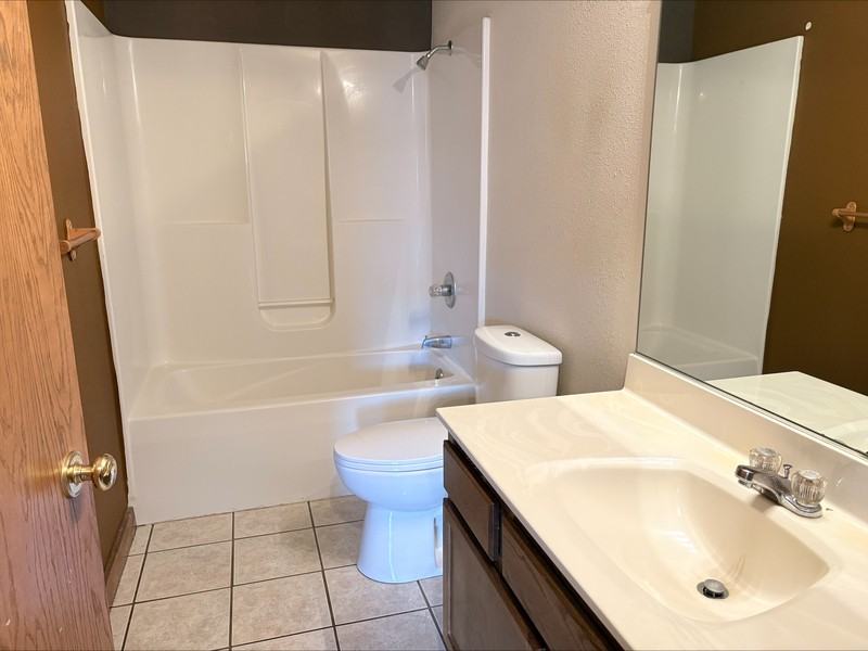 1160 Schabow St - Photo 7 of 10