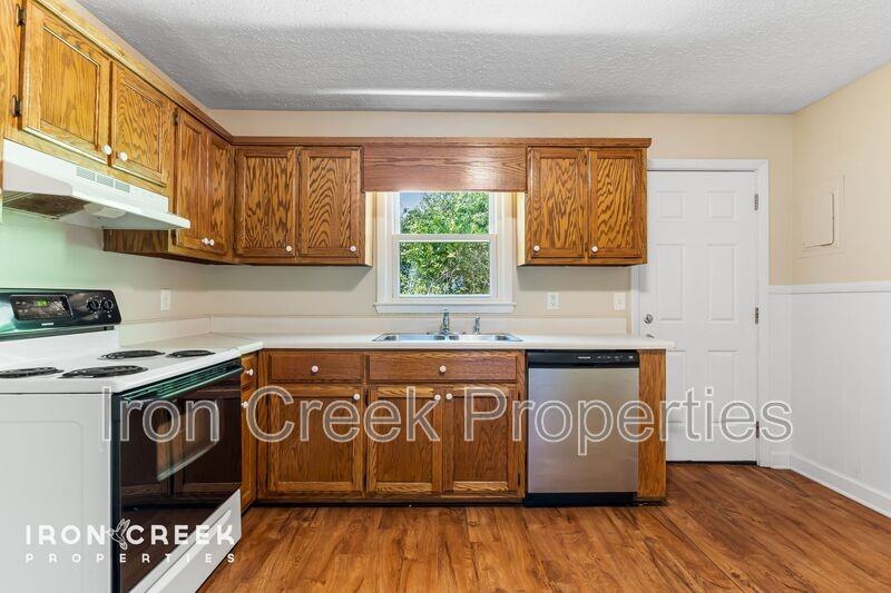 250 Avena Rd #11 - Photo 7 of 16