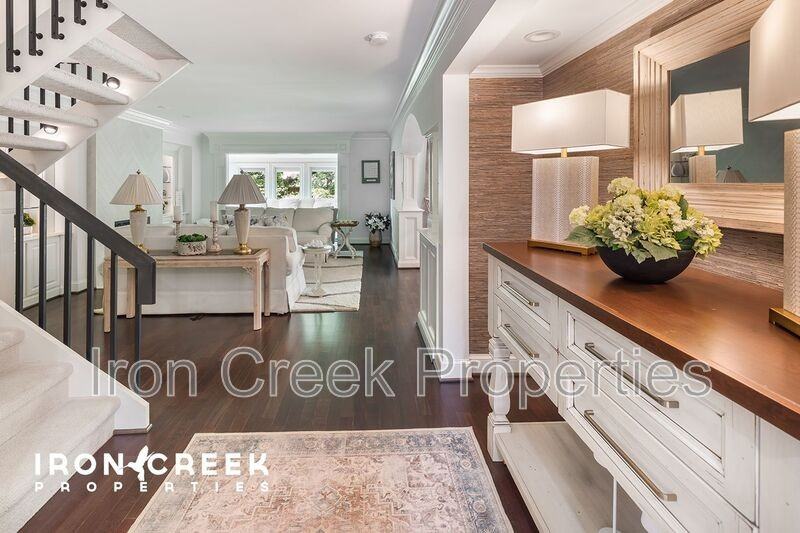 515 Crowfields Ln - Photo 4 of 30