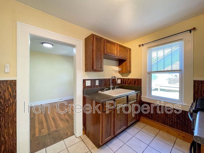 10 Latta St #A - Photo 7 of 21