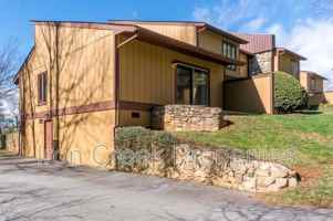 featured image of 137 Colony Dr