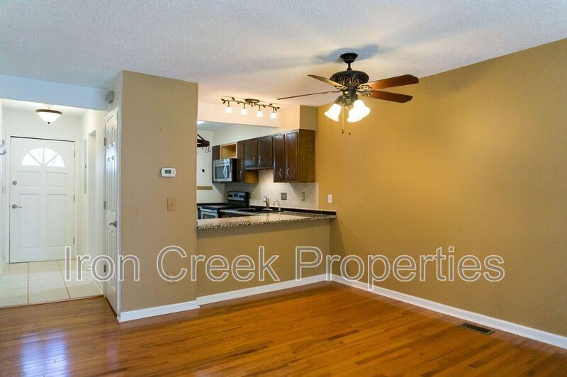 137 Colony Dr - Photo 4 of 17