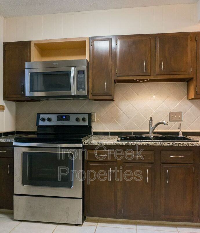 137 Colony Dr - Photo 7 of 17