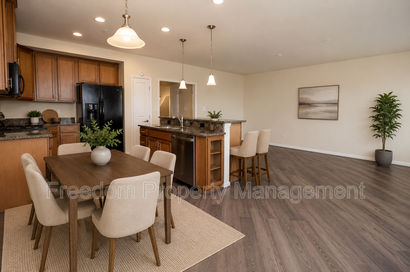 7408 Brunson Cir - Photo 6 of 50