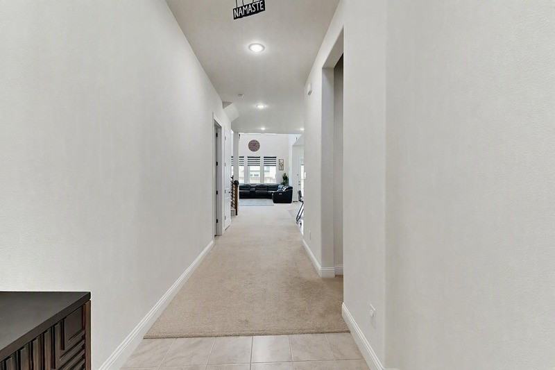 2931 Genevieve Ln - Photo 2 of 34
