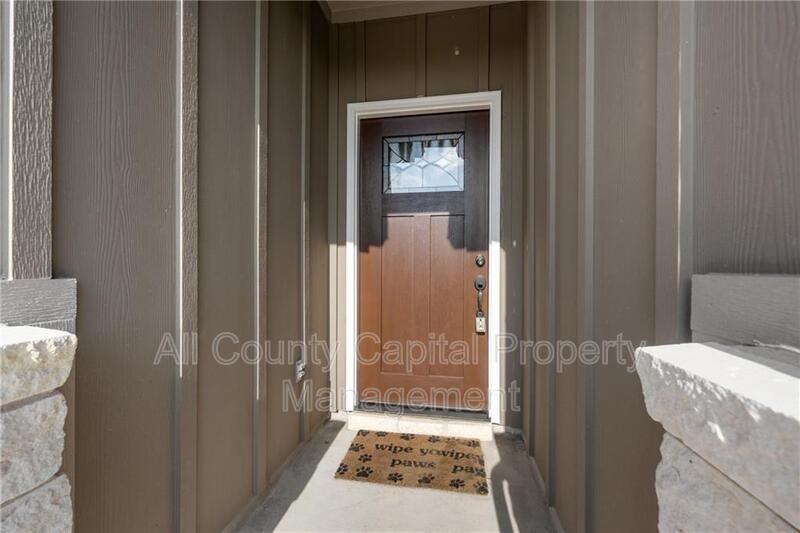 227 Everglade Dr #227 - Photo 2 of 15