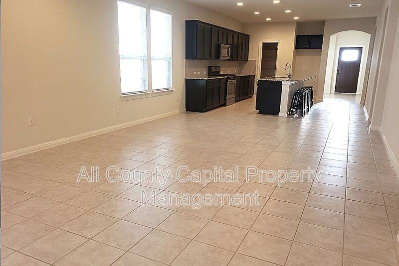 227 Everglade Dr #227 - Photo 4 of 15