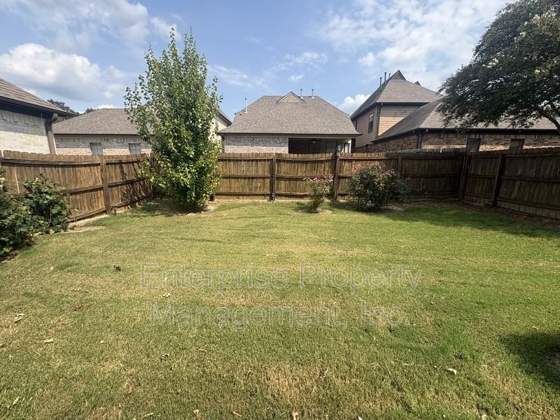886 Winter Leaf Dr - Photo 5 of 46