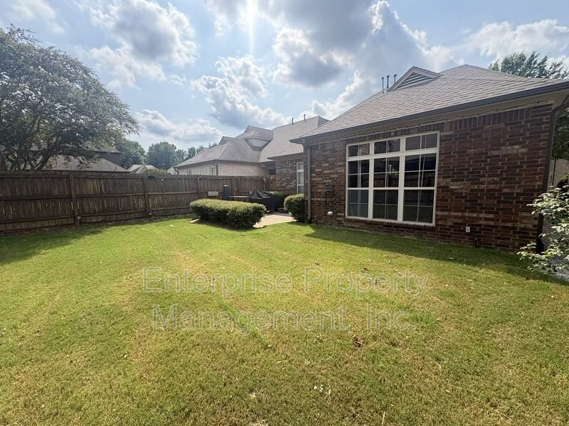 886 Winter Leaf Dr - Photo 6 of 46