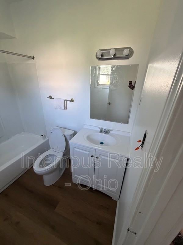 45 Park Ave - Photo 4 of 8