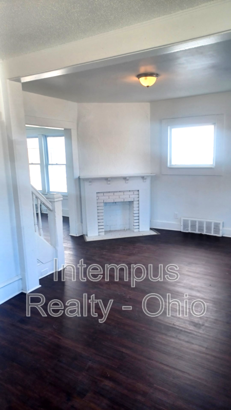 2070 W 105th St - Photo 6 of 19