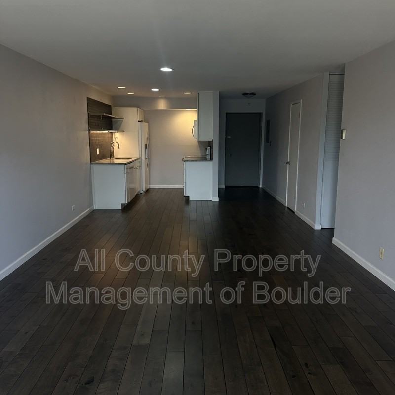 500 Mohawk Dr #401 - Photo 5 of 34