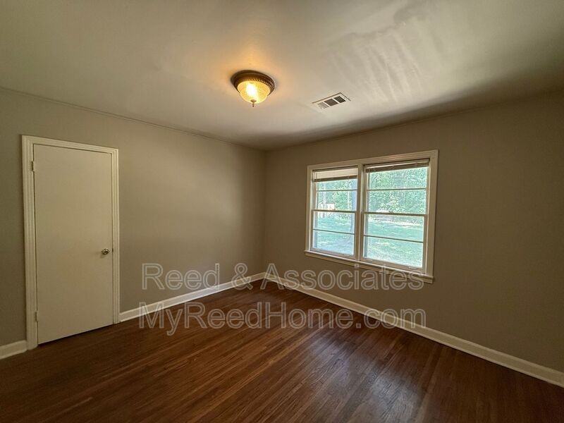 7618 Marvin Rd - Photo 6 of 10