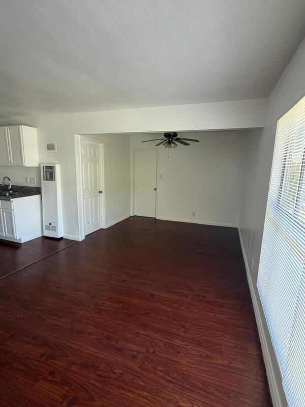 1828 W Sumac Ln #4 - Photo 2 of 12