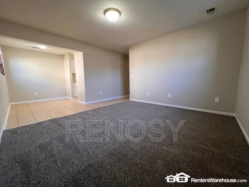 917 Maury St - Photo 3 of 15