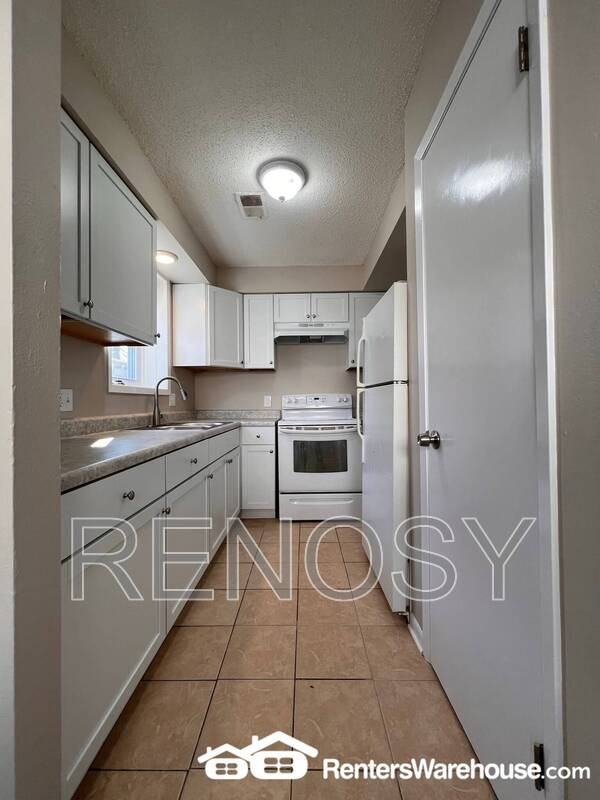 917 Maury St - Photo 6 of 15