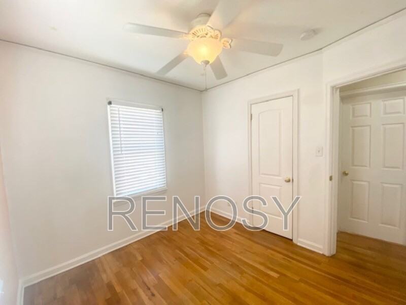 3942 57th St - Photo 2 of 36
